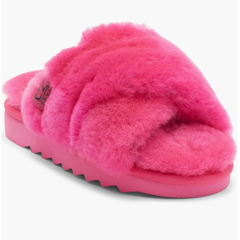 EZ Feet • Genuine Shearling Fluffy Hot Pink Slippers - Picture 12 of 12